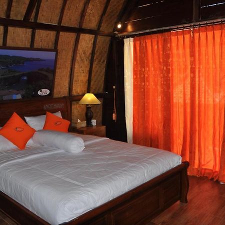 Batumadeg Holy Hills Bungalow Nusa Penida מראה חיצוני תמונה