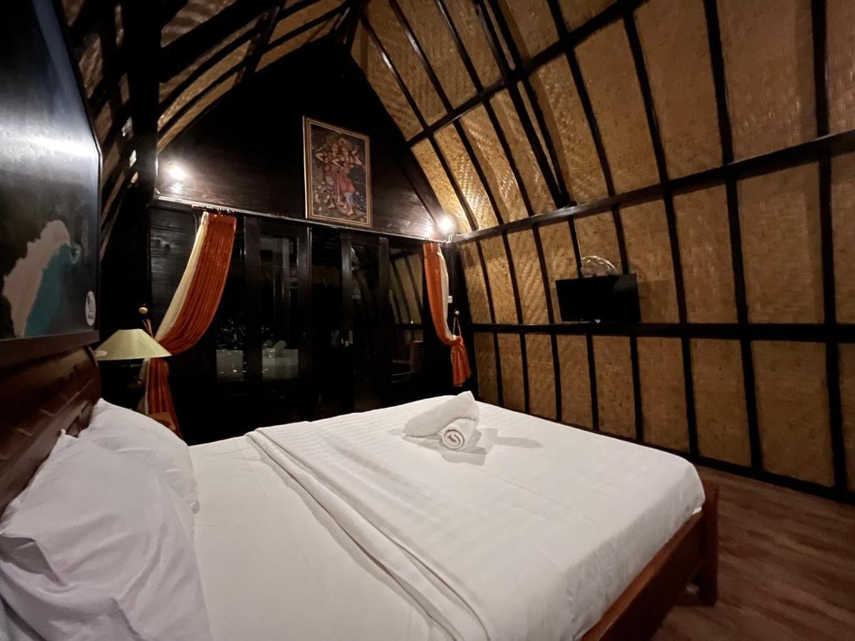 Batumadeg Holy Hills Bungalow Nusa Penida מראה חיצוני תמונה